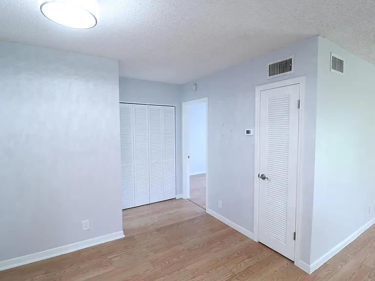 1271 NW 13th St #356E — Photo 7