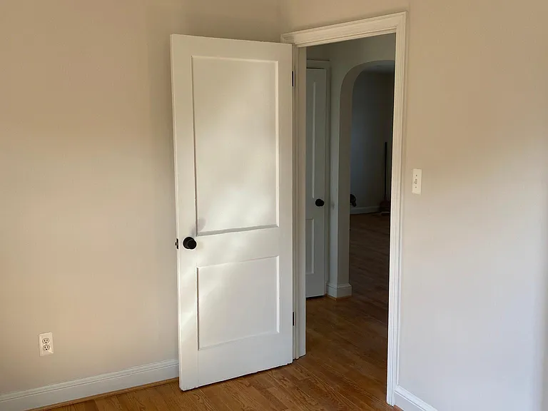 2514 S Kenwood St — Photo 12