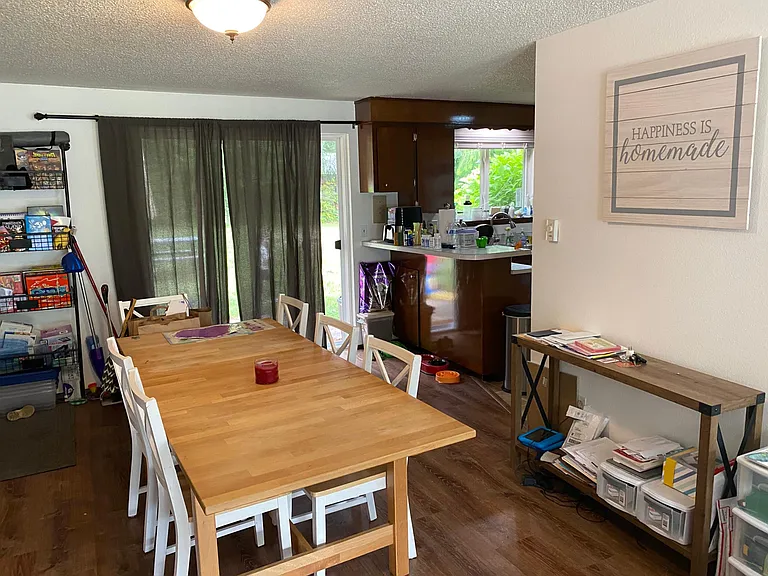1607 Edgewood Dr NW — Photo 7
