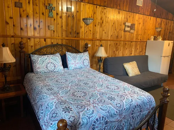 702 Foxglove Pl, Brandon, FL