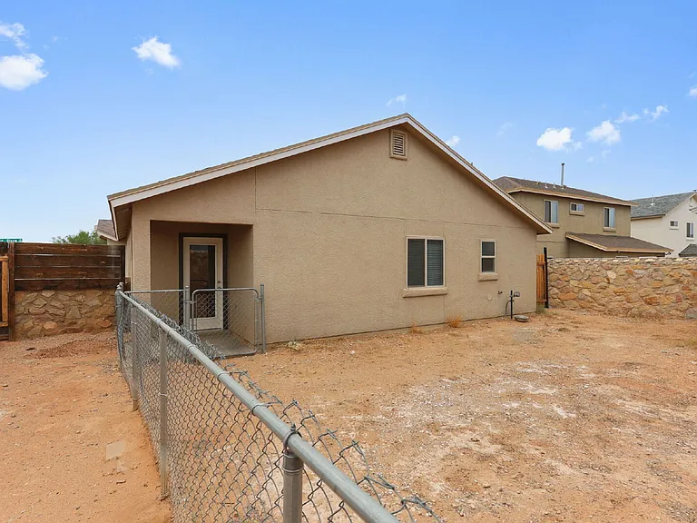 7224 Dust Storm Ln — Photo 46