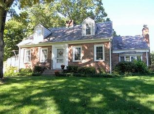 1408 Plumtree Rd, Springfield, MA 01119