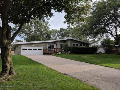822 Bertsch Dr, Holland, MI, 49423