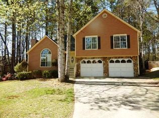 2871 Red Haven Ct, Powder Springs, GA 30127