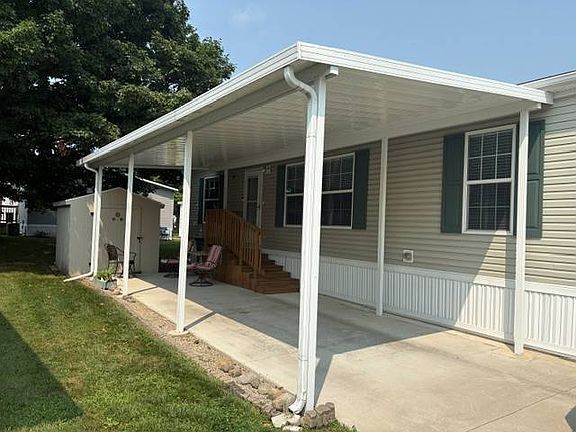 3rd image of 472 Flamingo St