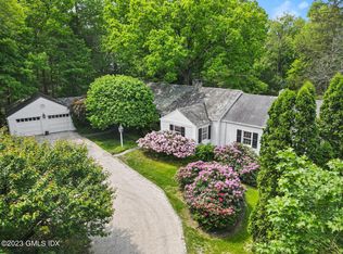 320 Cognewaugh Rd, Cos Cob, CT 06807