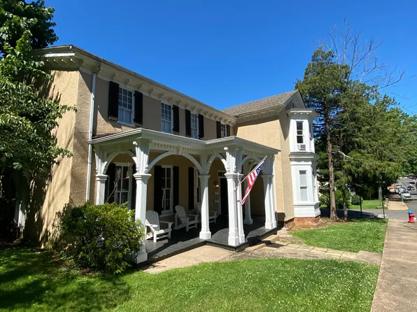 162 Main St APT 4, Warrenton, VA 20186