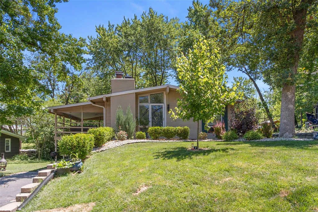 512 Crest Ct photo 1