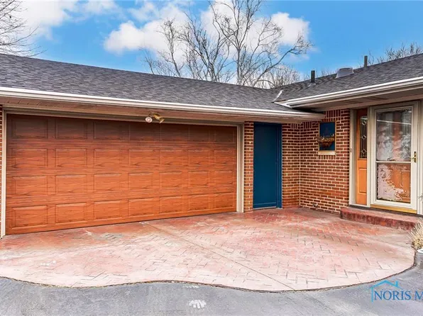 3608 Rose Acres Dr, Toledo, OH 43615