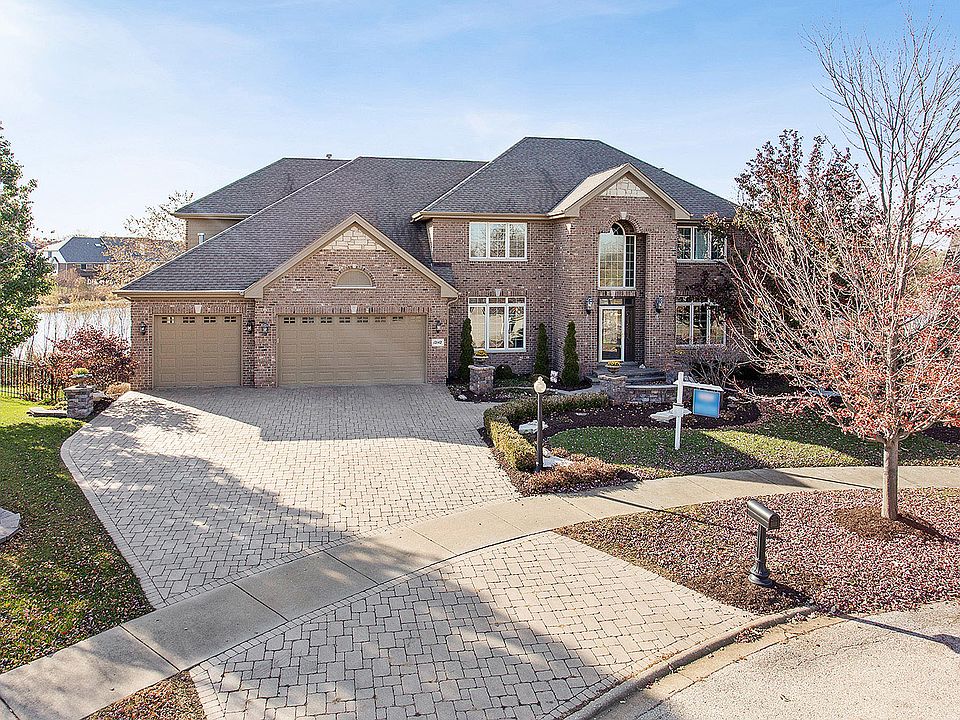 1st image of 12142 Oxford Ct