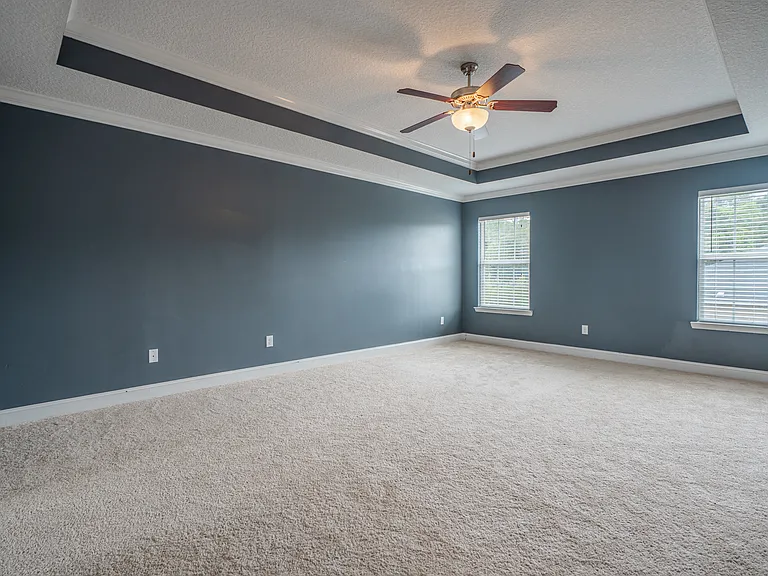 717 Highgrove Ct — Photo 37