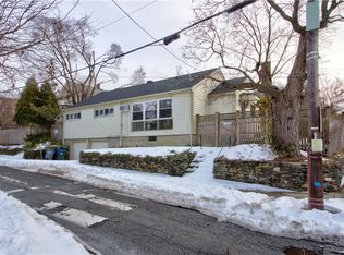 7 Dana St, Providence, RI 02906