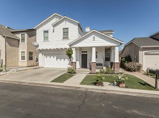 717 W Tivoli Ln, Clovis, CA 93619