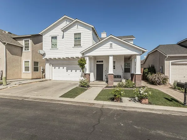 717 W Tivoli Ln, Clovis, CA 93619