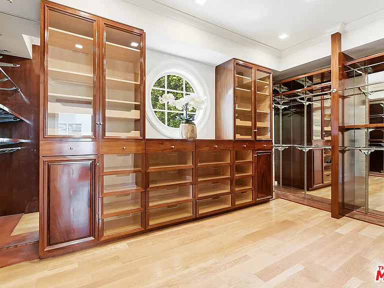 407 Robert Ln — Photo 28