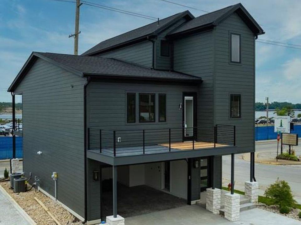 2nd image of 100 Howard Ln