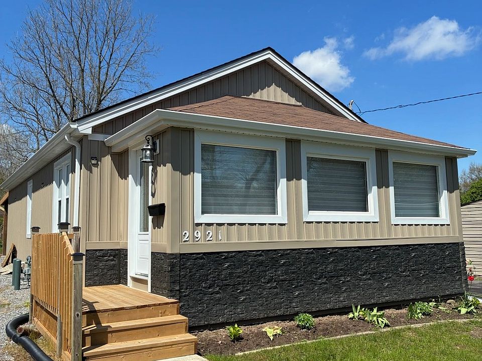 1st image of 2921 Portage Rd