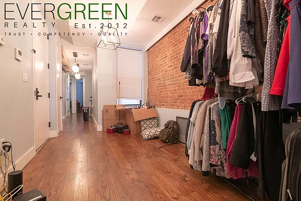 Rented by Evergreen Apartments BK | media 24