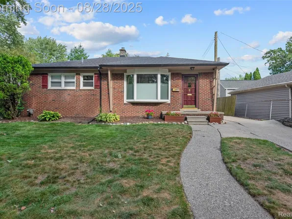 727 S Vermont Ave, Royal Oak, MI 48067