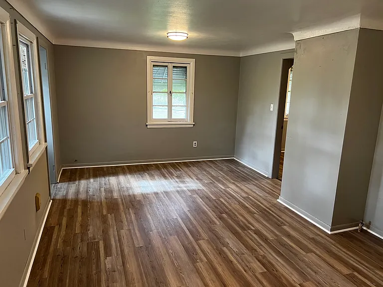 1116 Woodstock Ave — Photo 14
