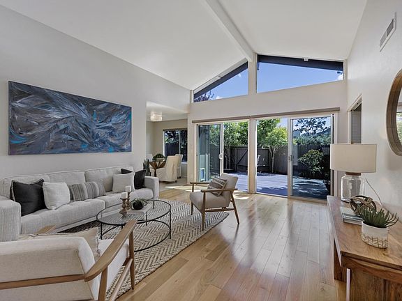 2nd image of 115 Paseo Ballena
