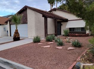 4830 Mountain Valley Rd, Las Vegas, NV 89121