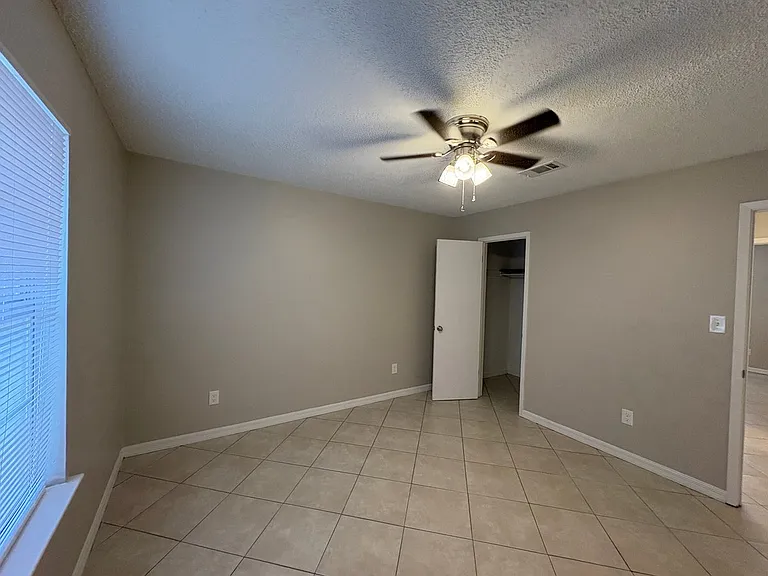 3354 La Leyenda Ct #B — Photo 15