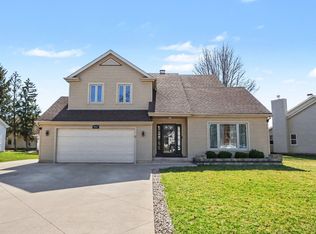 215 Brookwood Ln E, Bolingbrook, IL