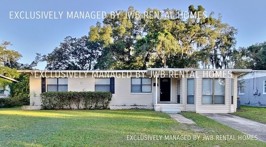 1st image of 5811 Cherry Laurel Dr
