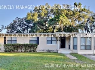 5811 Cherry Laurel Dr, Jacksonville, FL 32210