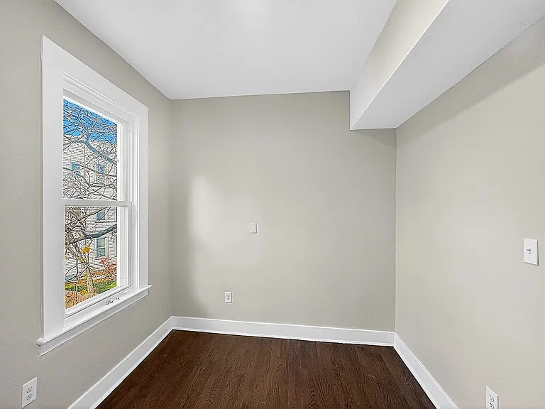 44 Clifford St #1 — Photo 3