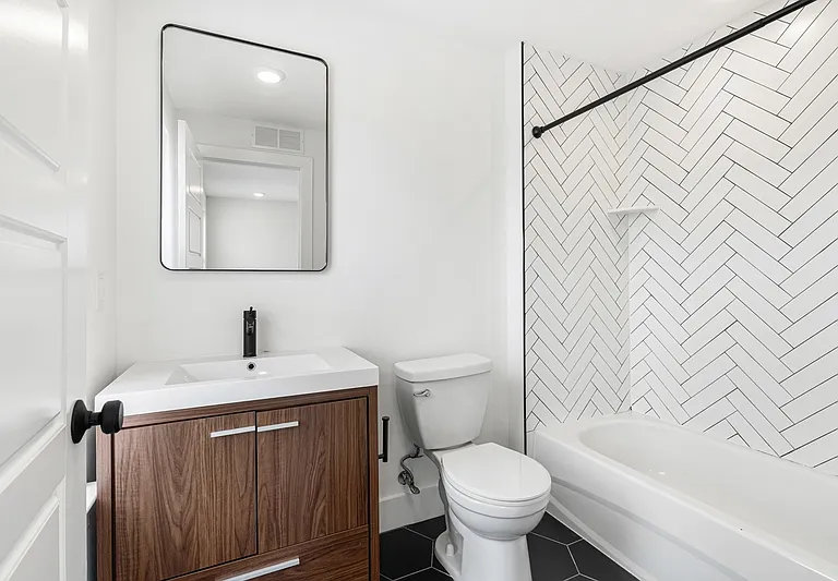 7620 Ridge Ave #14 — Photo 12