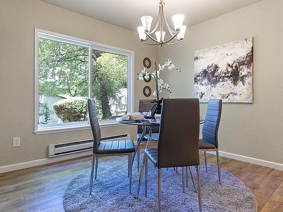 3rd image of 4200 Factoria Blvd SE APT B13