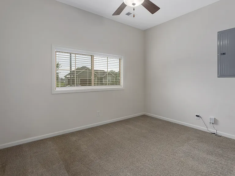 16026 Shady Bend St — Photo 35