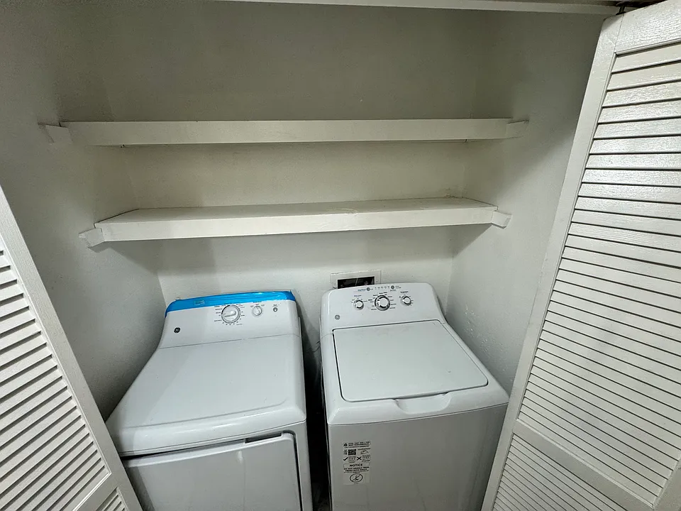 680 Sharp Ln #106