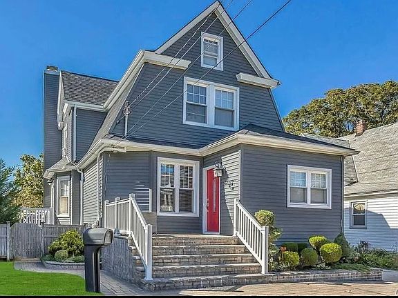 2nd image of 299 Vincent Ave