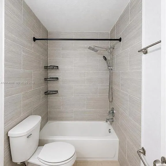10559 La Placida Dr N — Photo 3