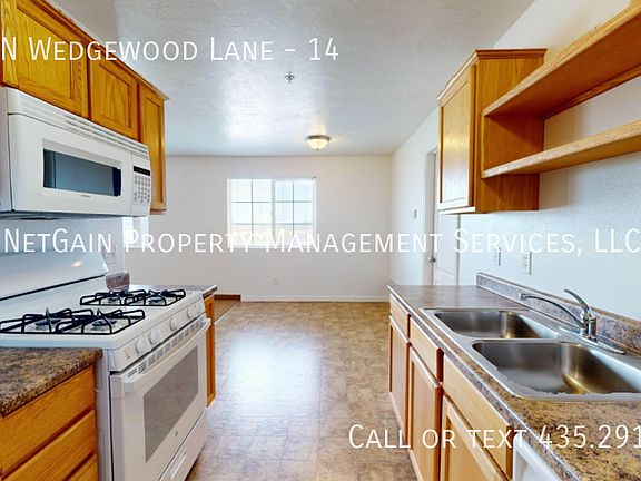 4th image of 1784 N Wedgewood Ln #14