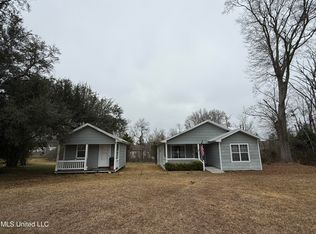 1002 Elm St, McComb, MS 39648