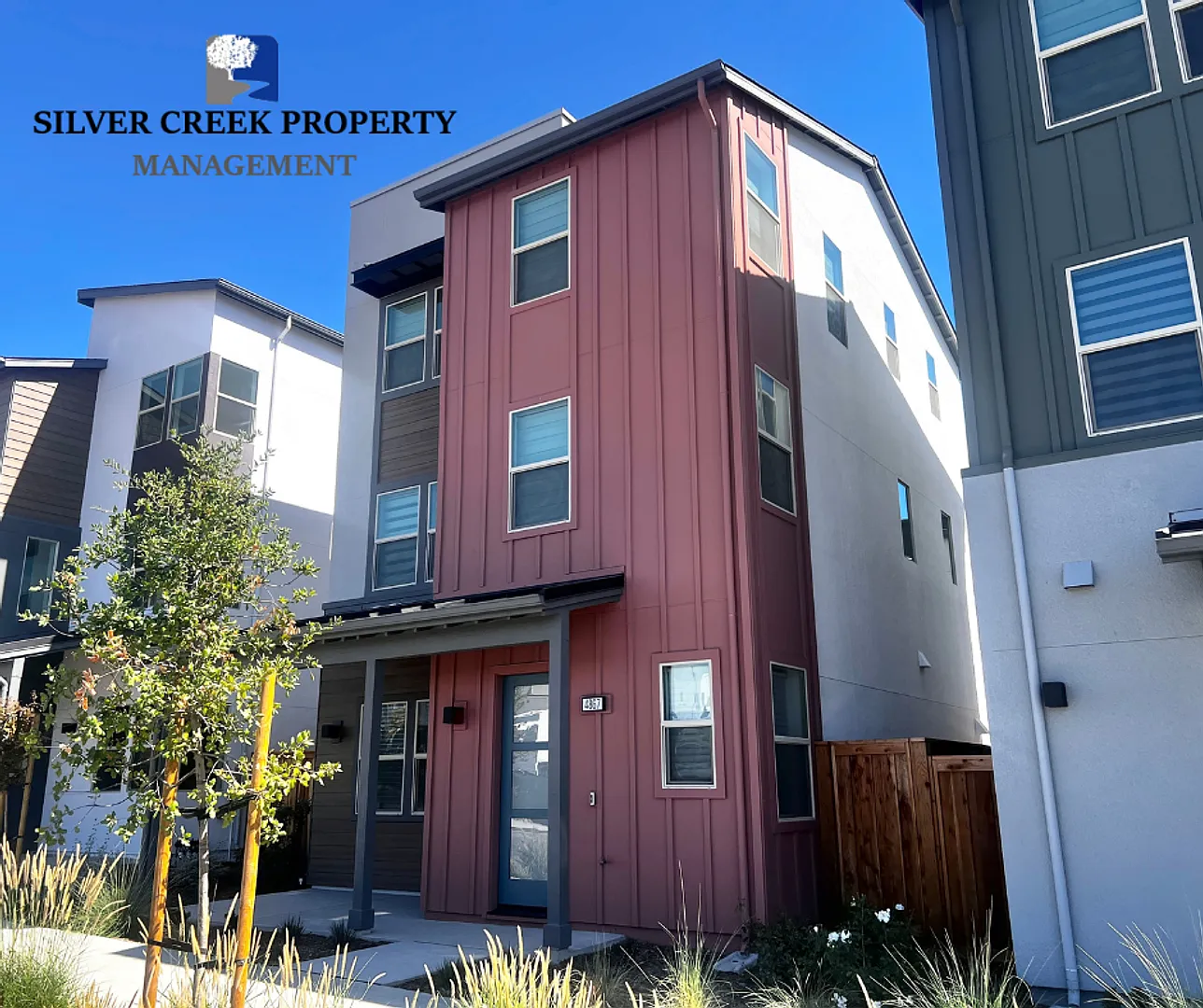 Brand-New 4-Bedroom Home in the Heart of Dublin Centre — Photo 1