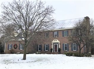 18240 San Lucas Ct, Brookfield, WI 53045