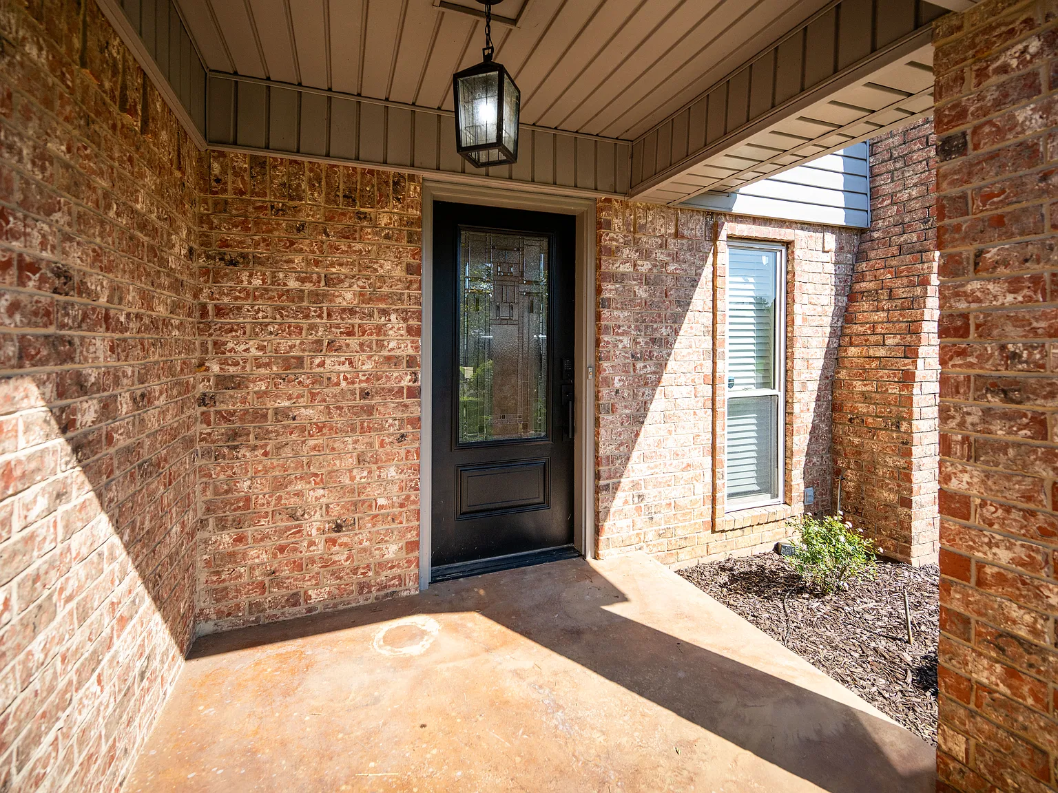 2 bed, 1564 sqft, $1,950 — Photo 2