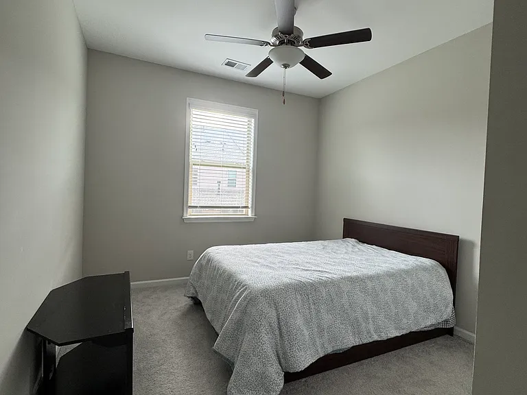 Guest Bedroom2