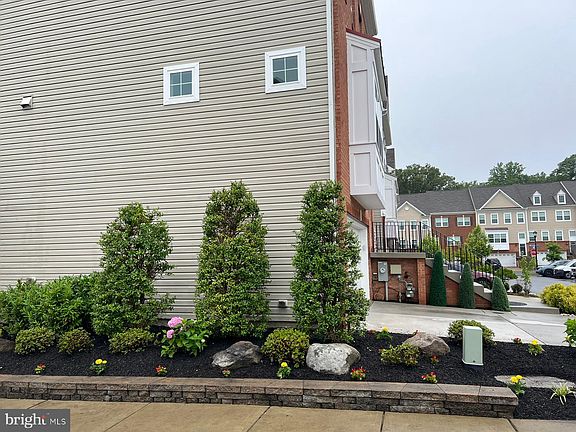 5th image of 2639 Smooth Alder St