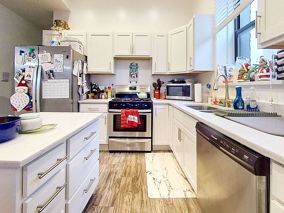 3rd image of 910 W Wrightwood Ave #Wd-2