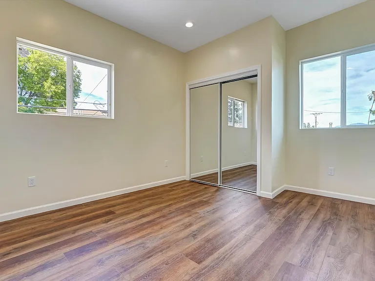 17095 Kingsbury St — Photo 9