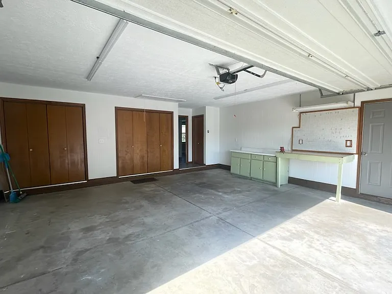 401 N Nebo Rd — Photo 19