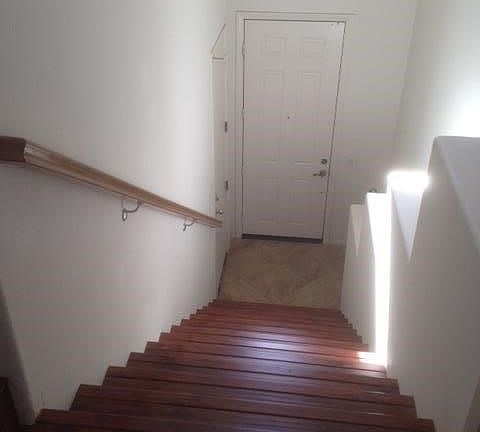 4th image of 2750 E Oak Hill Dr Unit 1