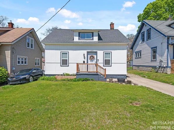 1221 Dickinson St SE, Grand Rapids, MI 49507