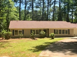 5319 Fieldgreen Dr, Stone Mountain, GA